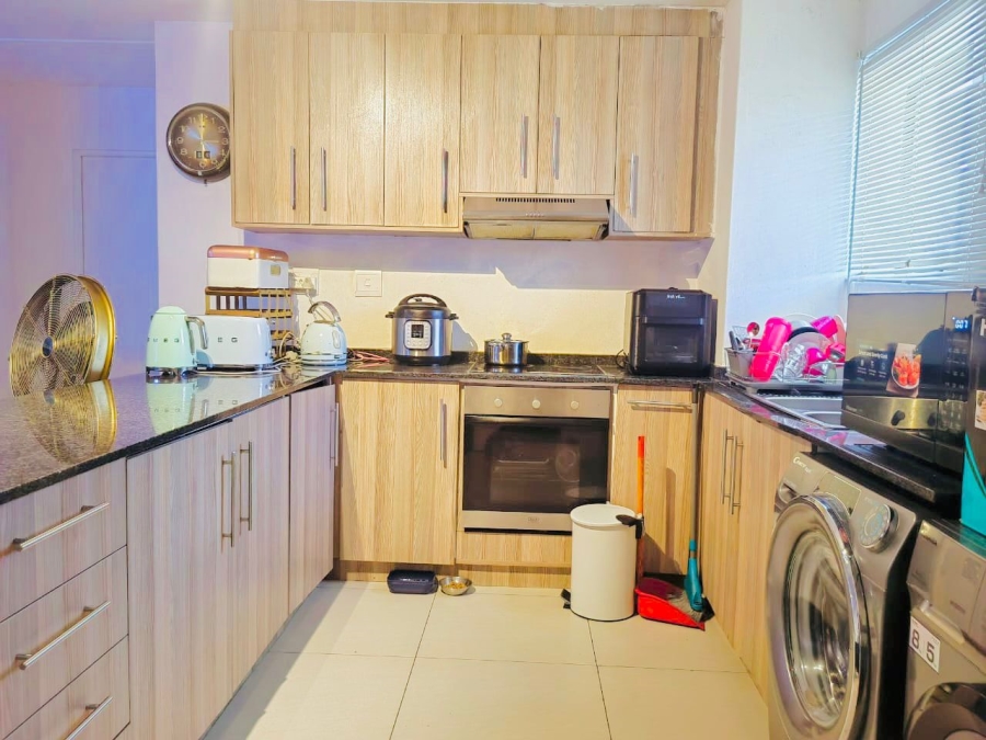 2 Bedroom Property for Sale in Parklands Western Cape